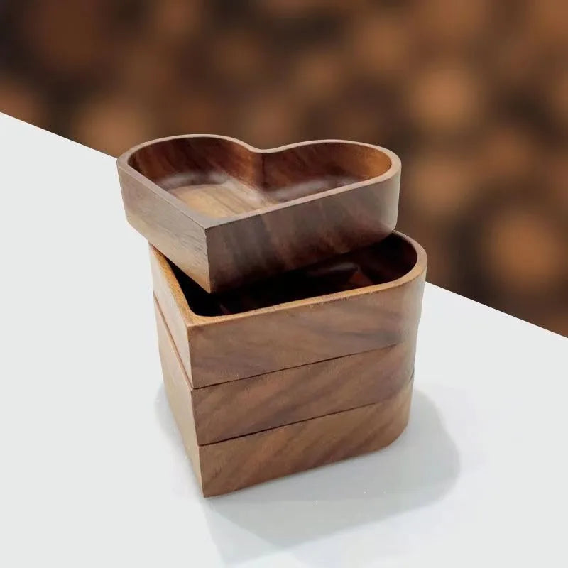 Herzschalen aus Holz