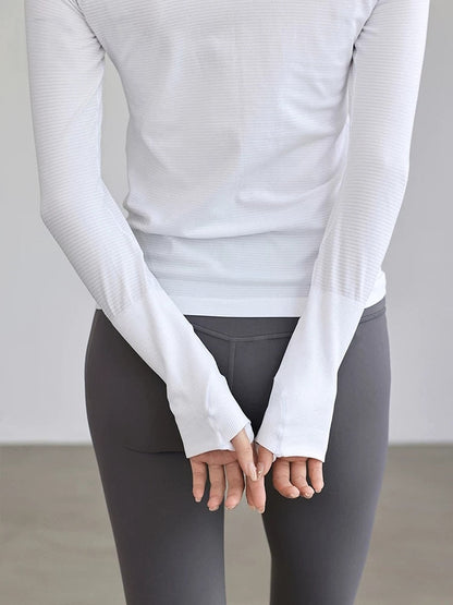 Yoga-Kompletttraining für Damen im Herbst und Winter